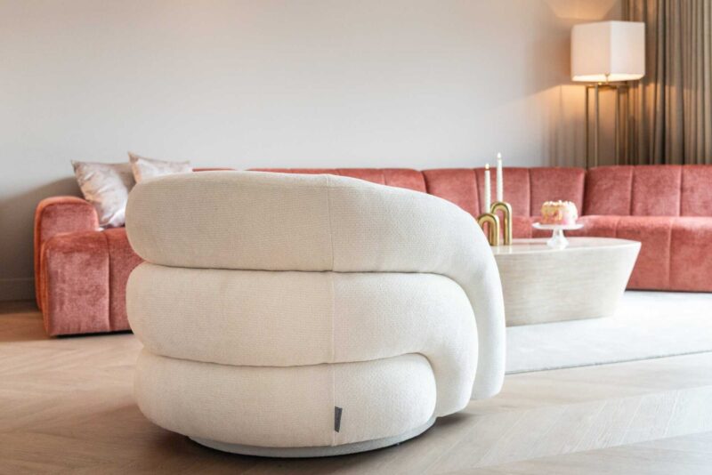 Lounge stoel Arcus white unicorn swivel