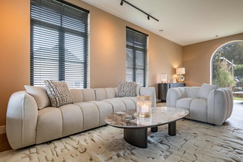 bank-jezebel-cream-fancy Bank Jezebel cream fancy