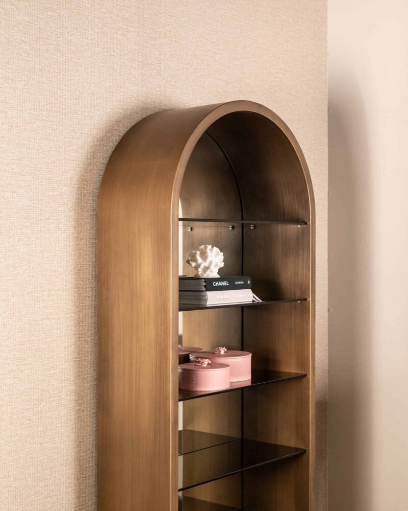 Wandkast Bowic detail ijzeren frame