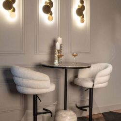 LED-verlichting van de Wandlamp Collin in goudkleur