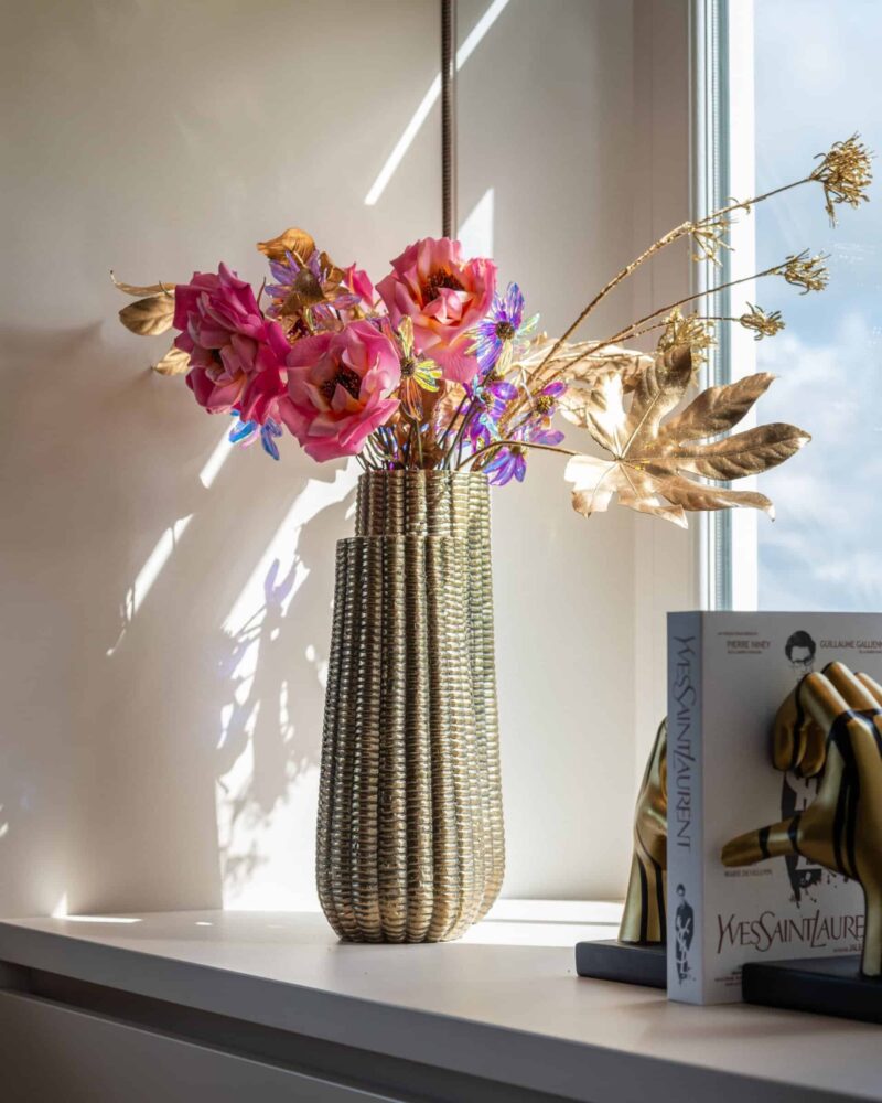 Boekenstandaards Love black/gold