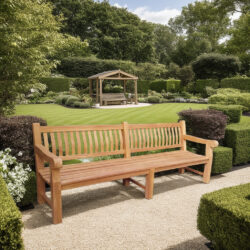 Patrick Fat 250 cm tuinbank van Livingfurn in interieur, comfortabel zitten op natuurlijk teakhout