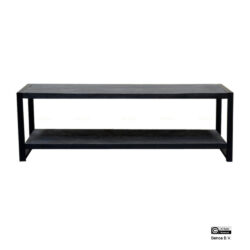 Britt Zwart TV-meubel in een interieur setting met stoelen en tafel