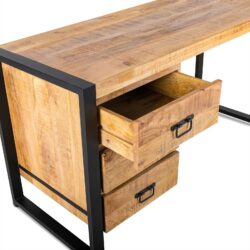 Bureau Britt met Laden