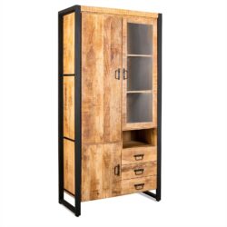 Vitrinekast Britt in interieur, met spullen opgesteld