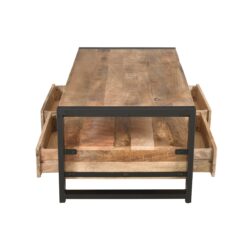 Salontafel Britt in interieur met diverse items opgeslagen in de laden