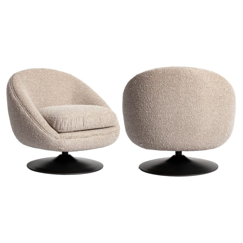 Detail van de handgemaakte armleuning van de lounge stoel Nodo natural chunky swivel