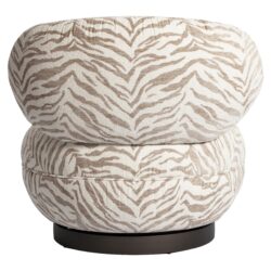 Lounge stoel Jace beige tiger swivel vanaf een andere hoek, comfortabel zitmeubel