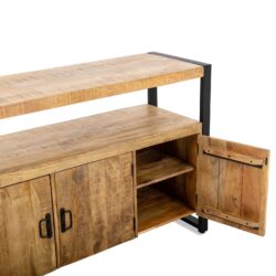 Dressoir Britt in een interieur met andere meubelen