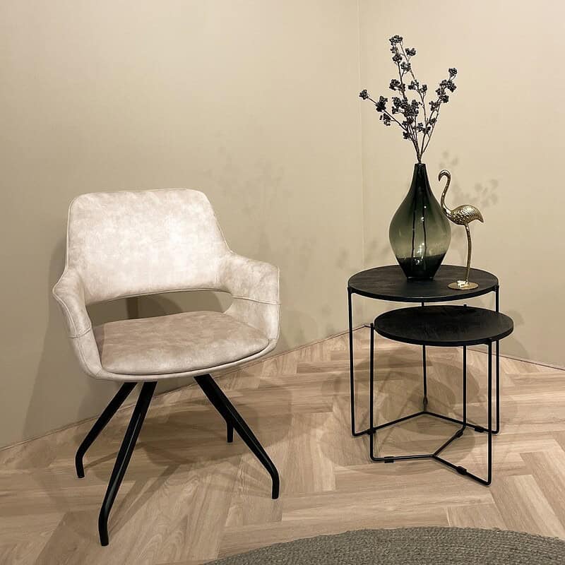 Capp eetkamerstoel beige velvet vanaf zijde