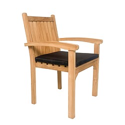 Detail van de zitting van de tuinstoel Marco, strak vormgegeven en comfortabel