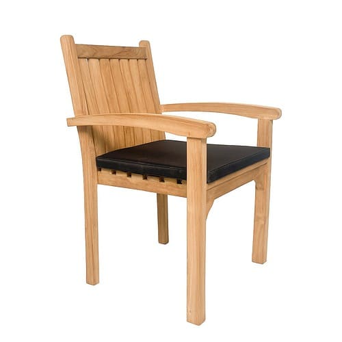 Detailansicht der Sitzfläche des Gartenstuhls Marco: schlichtes Design und bequem