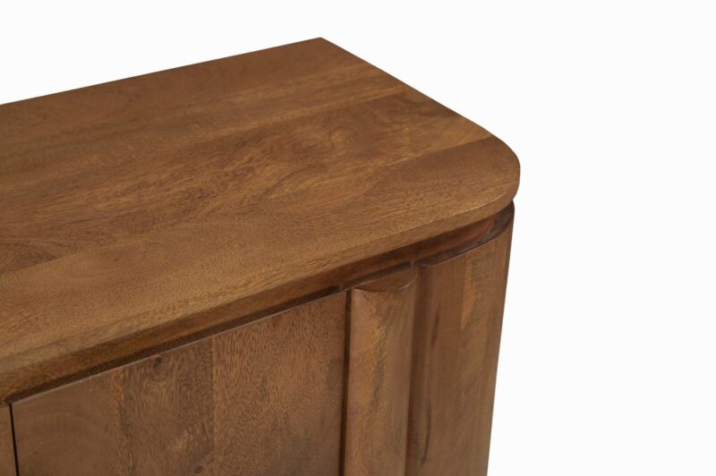 Salano 105cm kast in een woonkamer