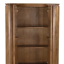 Salano 150 cm kast in interieur met andere meubelen