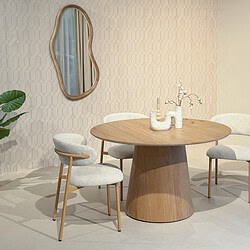 Micah eetkamerstoel in een minimalistisch interieur