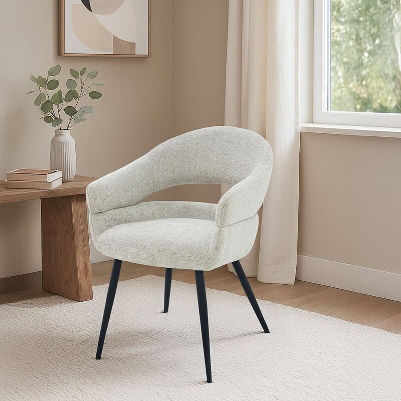 Megan eetkamerstoel beige stof gecoat staal detail rugleuning