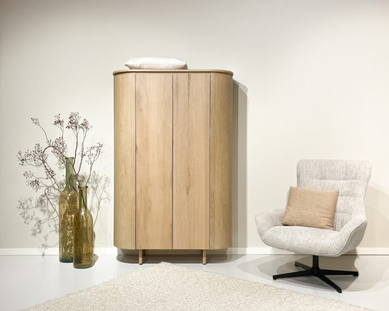 Tobago 180cm eikenfineer kast in profiel