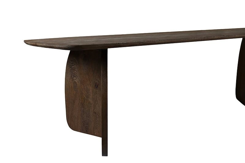 Moderne houten eettafel van Mokana met strakke lijnen en natuurlijke afwerking, perfect voor een stijlvolle eetkamer. Gemaakt van hoogwaardig hout voor duurzaamheid en tijdloze elegantie.