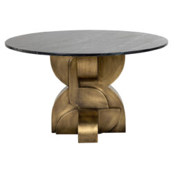 Maddox eettafel in interieur met goud en zwart marmeren tafelblad en messing basis