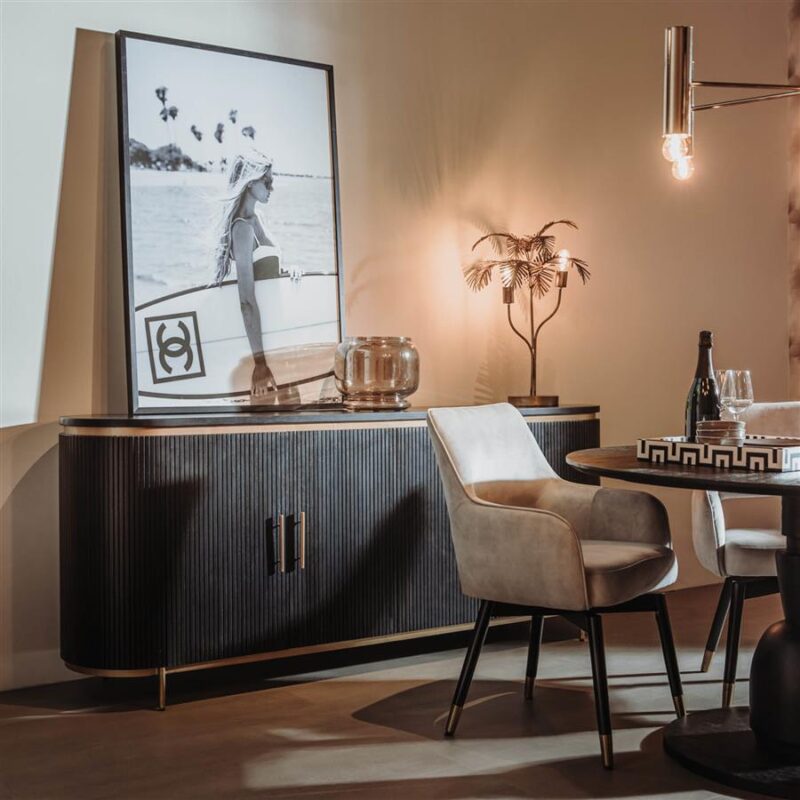 Rivello dressoir in interieur, zwart, hotel chique stijl