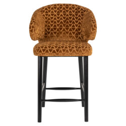 Detail van de zwarte metalen poten met voetsteun