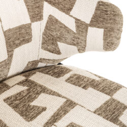 Groen-witte tinten van de moss graffic stof op de Milly eetkamerstoel