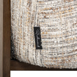 Lounge stoel Arabella in lovely cream kleur, handgemaakt, comfortabel