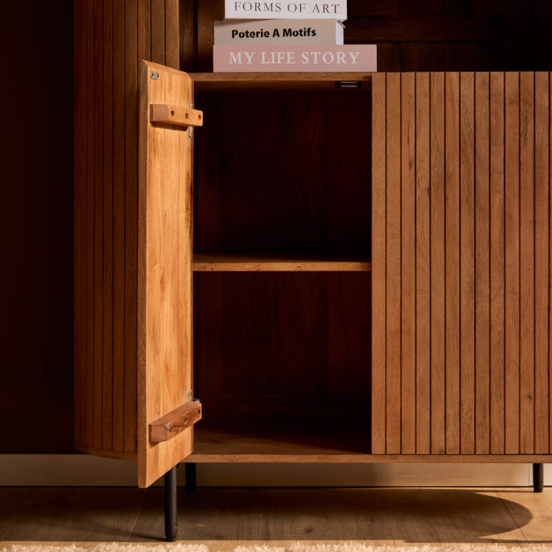 Wandkast Solana in interieur woonkamer