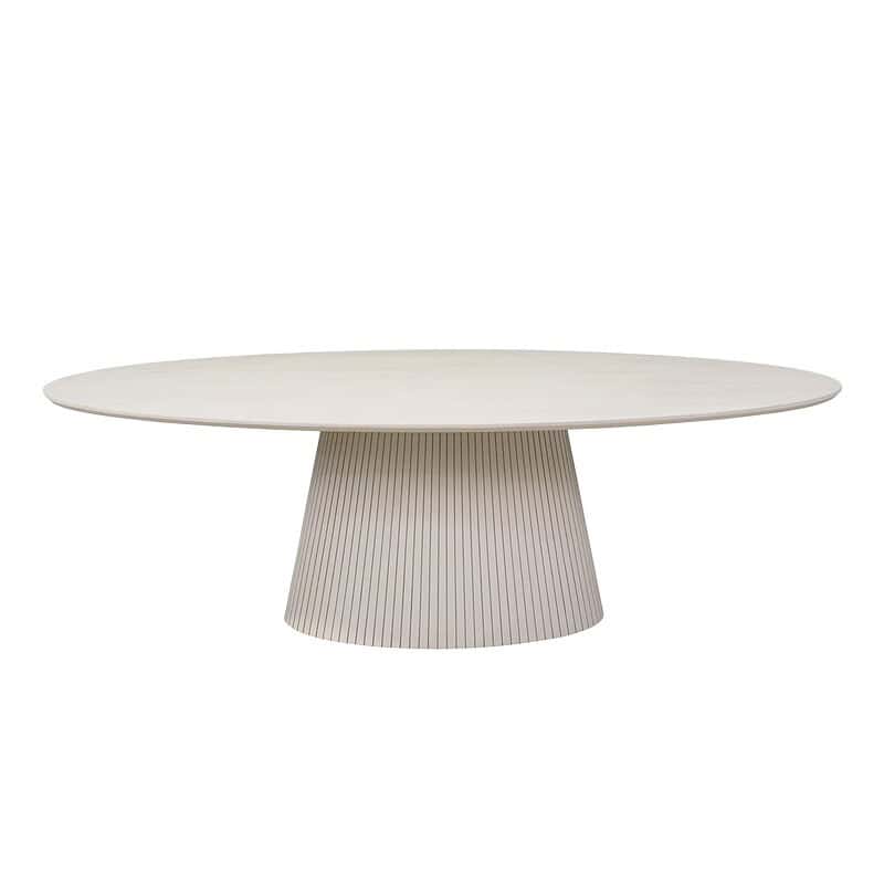 Moderne witte eettafel van Mokana met een gestileerd, cilindrisch onderstel en een langwerpige, ovale tafelblad, perfect voor een eigentijdse eetkamer of vergaderruimte.