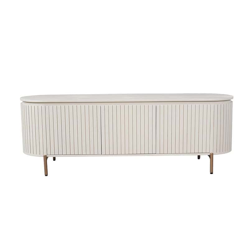 Modern wit wandmeubel van Mokana met verticale lamellen, ideaal voor opbergruimte en decoratie in elke woonkamer.