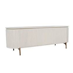 Modern wit wandmeubel met verticale lamellen en houten poten, perfect voor een eigentijdse woonkamer.