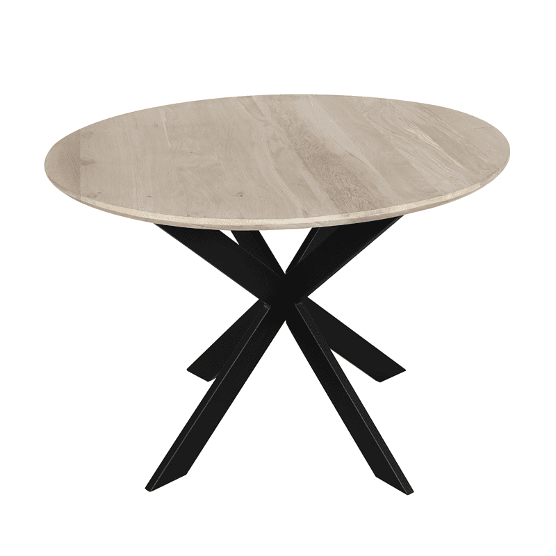 Ronde eiken eettafel Ferris met een natuurlijke afwerking en een zwart metalen onderstel, perfect voor moderne eetkamers.