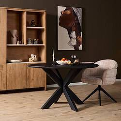 Moderne eiken eettafel Ferris met zwart blad en ronde vorm van 110 cm, perfect voor gezellige diners en stijlvolle interieurs.