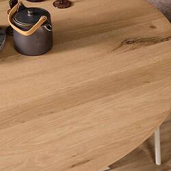 Eiken eettafel Ferris, rond 150 cm, naturel afwerking met zandkleurige poot, perfect voor moderne eetkamers.