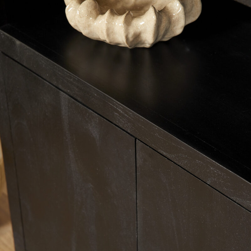 Detail van de open vakken en legplanken op de Boekenkast Brussel Black