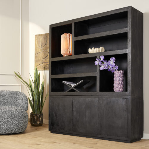 Detail van de Vakkenkast Brussel Black XL, mango-hout en black finish