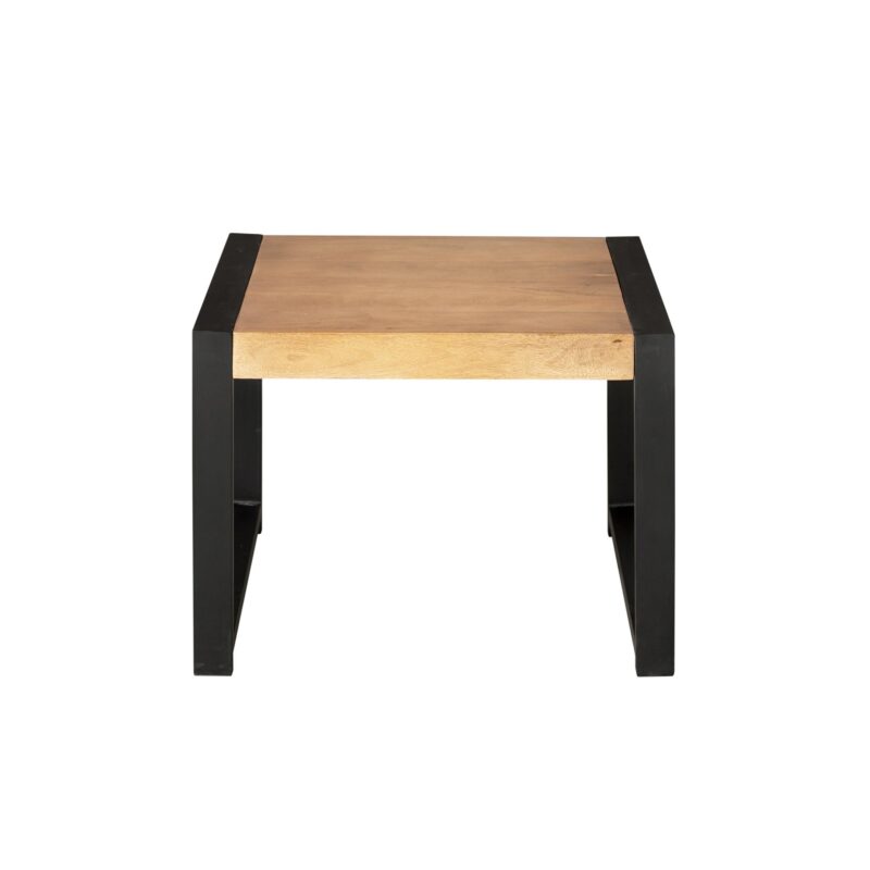 Bijzettafel Britt in woonkamer, interieur, lichte finish