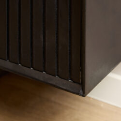 Zwevend tv-meubel Madison Black in interieur