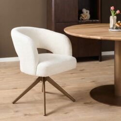 Detail van armleuning eetkamerstoel Demi