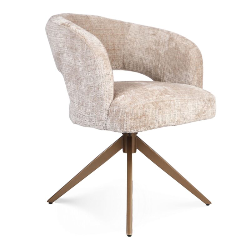 Eetkamerstoel Demi in beige in een interieur setting