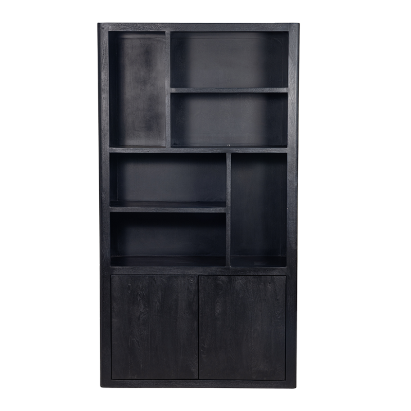 Tenna boekenkast in interieur, landelijk modern, zwart