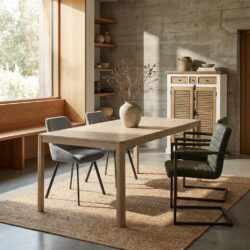 Amalfi eetkamertafel met landelijk modern design in witte was