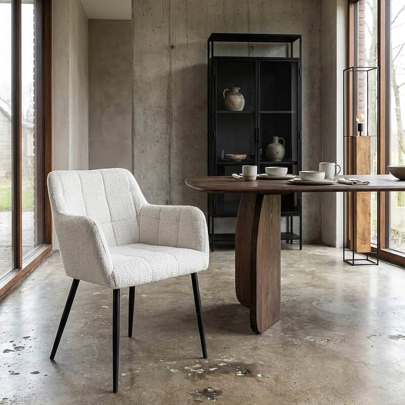 Bronco Greige eetkamerstoel met halfhoge rugleuning en armleuningen
