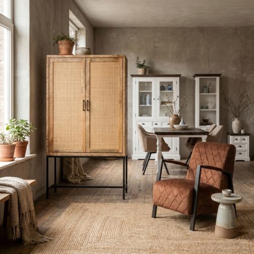 Carini opbergkast naturel met Oriental Chic stijl en natuurlijke finish