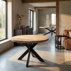 Ronde eettafel Dakota van massief mango hout met zwart gelakte metalen matrixpoot