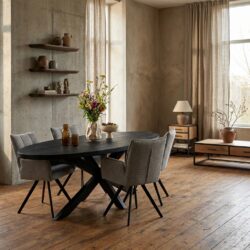 Ovale eetkamertafel Denver Black, gemaakt van mangohout met zwarte lak