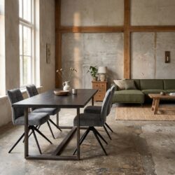 Mincio eetkamertafel rechthoekig landelijk modern in bruin eikenhout