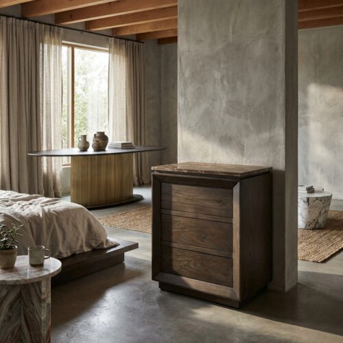 Nachttafel Russo in bruin met drie lades en elegante stijl