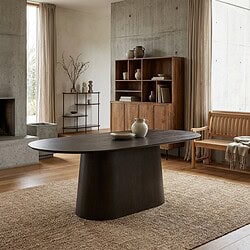 Novero Espresso eetkamertafel in bruin eikenhout fineer met elegante afgeronde vormen