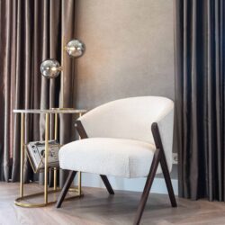 Lounge stoel Mia white bouclé